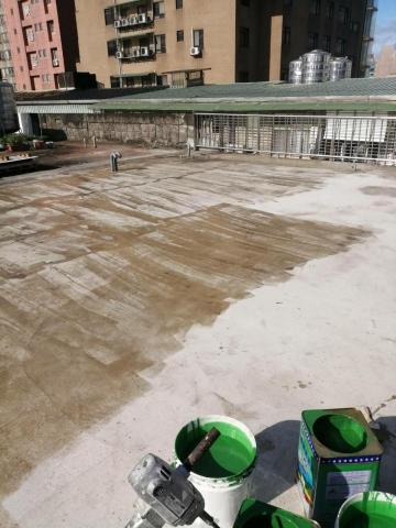 御福企業有限 - 水泥砂漿完成面後打油性底漆照