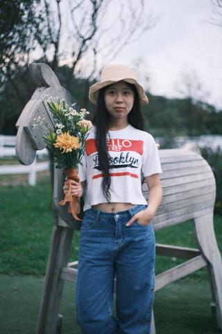 min min - 人物特寫/底片質感/花束設計