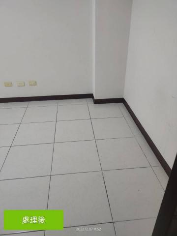 Ming Lai - 12/7客戶本來都是豬油的地板.經過多次處理.
煥然一新了