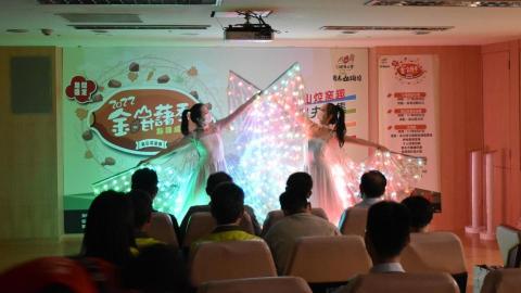 Mieta 玥玥 - LED舞蹈演出