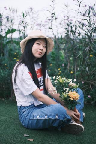 min min - 人物特寫/底片質感/花束設計