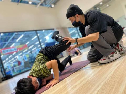 Jasper｜凡徒藝術 - 兒童霹靂舞上課情形