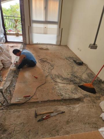 宇尊工程行 - 地磚施工前 宇尊工程行 - 地磚施工前