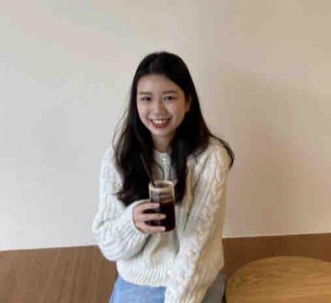 提供erpsap分別服務的專家Emily筠瑄