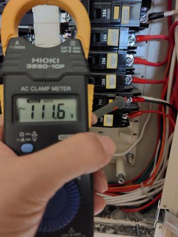 垣錚國際｜安居驗屋＆查漏治漏＆裝潢統包＆修繕代管&委託監造 - 電箱查檢