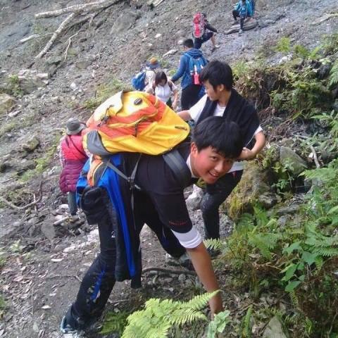 DonaLo - 到災區救援