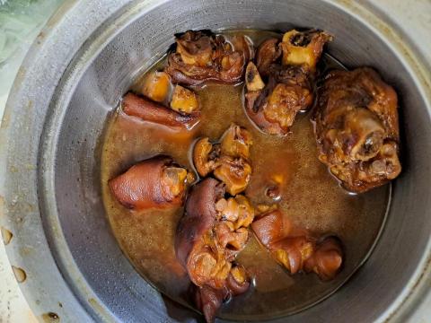 134武昌美食坊 - 滷豬腳