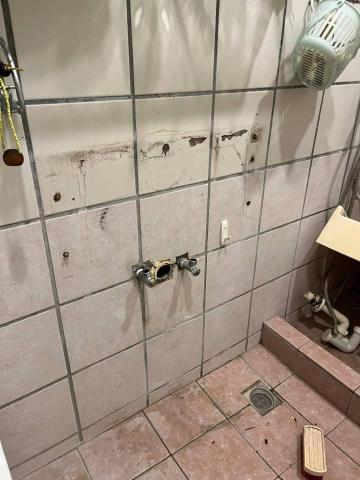 青山淨水 江重徳 - 拆除面盆後的浴室！
