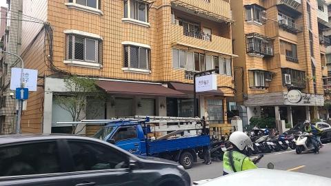 雨果帆布遮陽網工程行 - 伸縮帆布