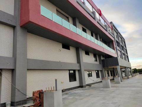 創昕 - 欄杆 玻璃安裝