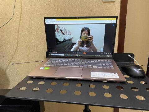 黃馨瑩 - 線上教學