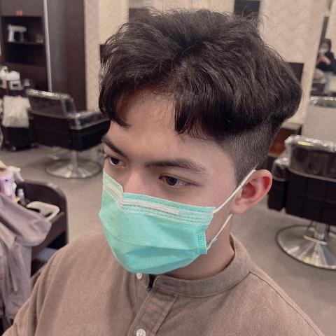 提供遊戲服務的專家枋弘倫