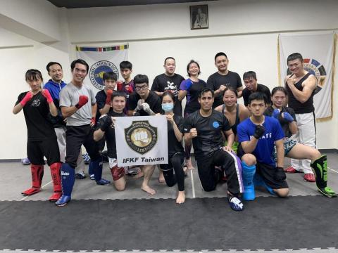 猴子老師的武術教室 - 參與IFKF踢拳推廣課程