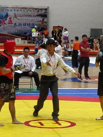 猴子老師的武術教室 - 世界盃散打裁判