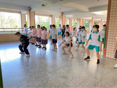 熊熊 - 社團課教學