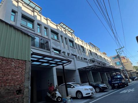 巨騰工業社*  鐵件工程 - 