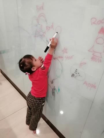 ⭐️妮妮老師⭐️ - 兒童繪畫+英文啟蒙