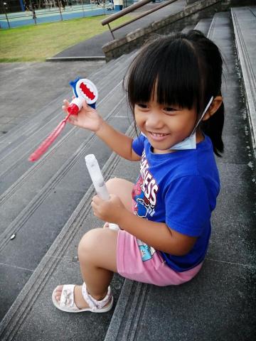 ⭐️妮妮老師⭐️ - 暑期兒童陪玩