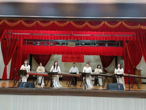 惠惠古箏教學 - 那一年我們一起聽過的歌音樂會演出1