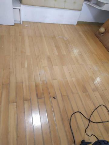 淨居家清潔 - 臥室木質地板【清潔前】