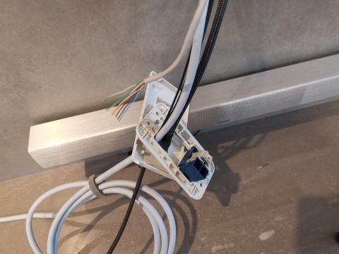 喜洋電腦網路工程/台南喜洋家具組裝 - 拉網路線/網路查線/維修 喜洋電腦網路工程/台南喜洋家具組裝 - 拉網路線/網路查線/維修