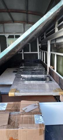 陳豪 - 幫東海大學藝術系學生載大型藝術作品