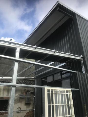 蕭智鴻 - 新建鐵屋