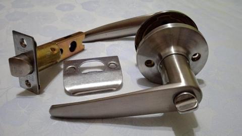 賴惠平 - 內部自動解閂水平鎖