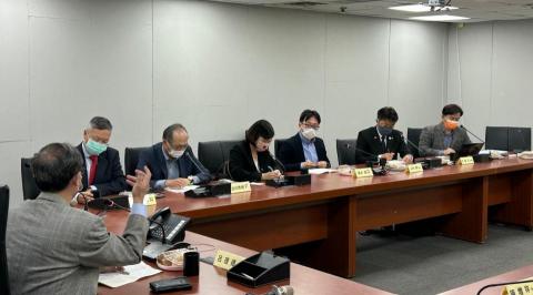 江亦婕 - 2022年淨零時代，永續未來的生活
桃園SDGs國際交流論壇隨行翻譯
之桃園環保局逐步口譯