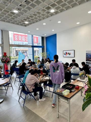 楊珽喻 - 蠟燭乾燥花教學