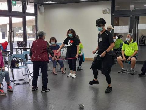 陳坤海 - 港墘區民活動中心