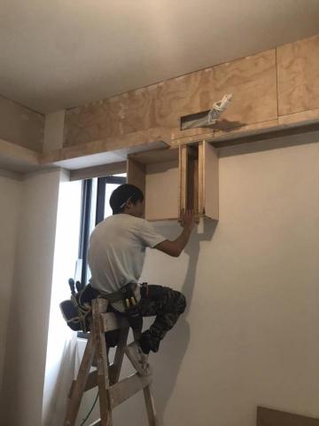 閎恩工程行 - 八德 木作冷氣座加置物櫃施作