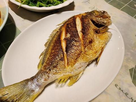 王苓格（小米廚房） - 香煎魚