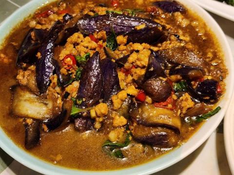 王苓格（小米廚房） - 塔香茄子