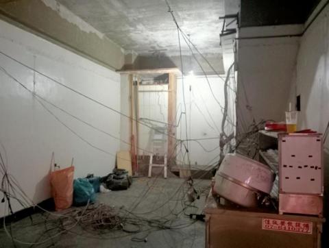 鴻升工程 - 武廟路店面拆除工程 鴻升工程 - 武廟路店面拆除工程