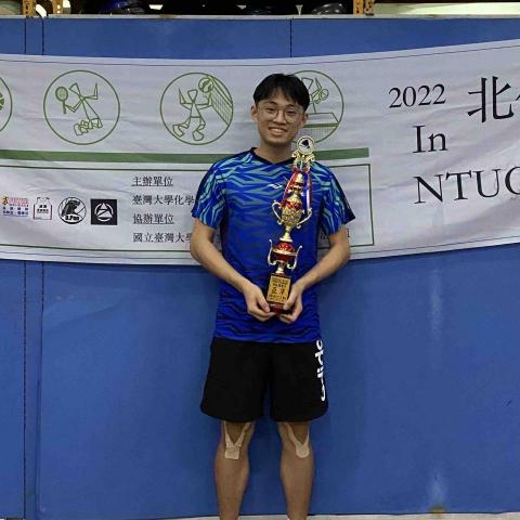 提供92服務的專家張瀚中🎓數理化家教