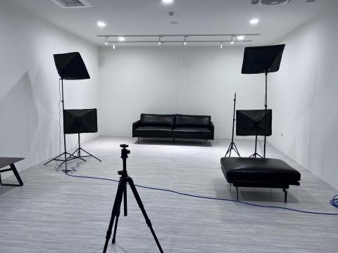 BY設計工作室 - 直播室裝潢規劃+完工