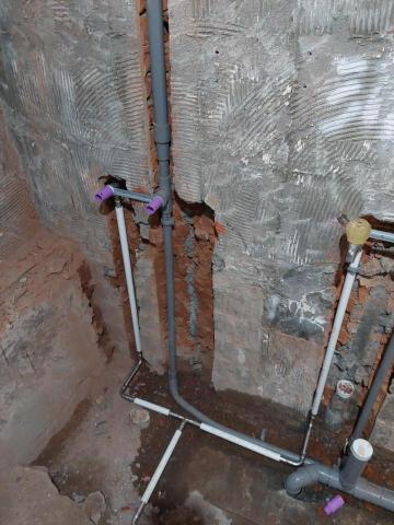 鄭柏揚 - 住宅冷熱水管施工照