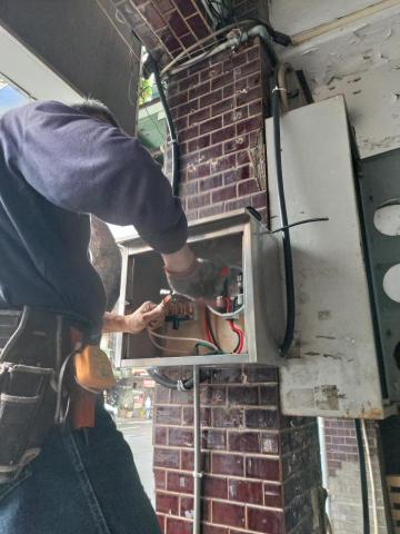 鄭柏揚 - 台電電力申請施工中