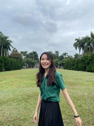 林宜婕 - 台灣大學的北一女中制服日