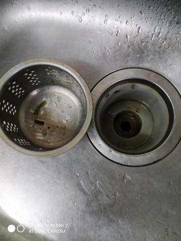 楊秀蘭 - 水槽清潔前