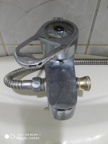 楊秀蘭 - 水龍頭清洗前