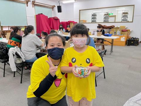 東益藝術設計工作室 - 藝術課程工作坊