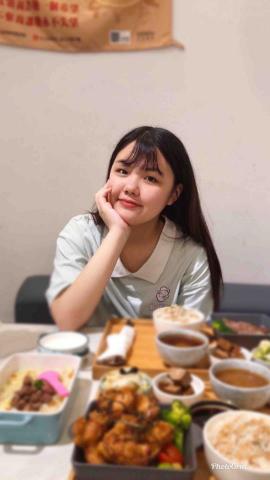 提供衛道中學服務的專家李彩琦