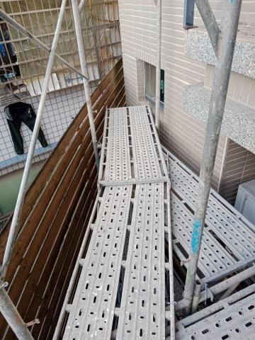 穩事達實業社 - 桃園市平鎮區南平路(透天民宅)____裝飾木板更換維修。 穩事達實業社 - 桃園市平鎮區南平路(透天民宅)____裝飾木板更換維修。