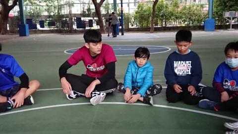 耀凱教練（上課詳細內容請觀看自介謝謝～） - 