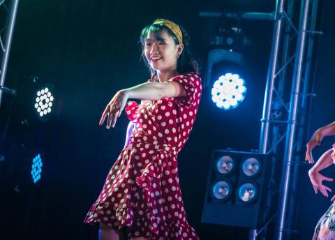 蒨蒨 - 大學舞蹈演出