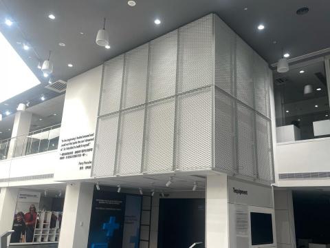 威錩室內裝潢企業有限公司 - 台南保時捷-鋁擴張網