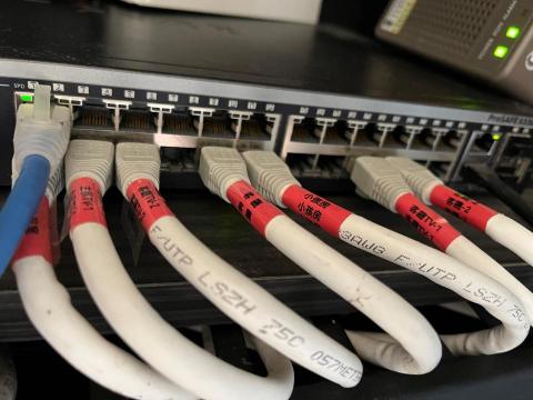 優化科技有限公司 - 多MOD ，vLan切割，同時跑網路跟MOD