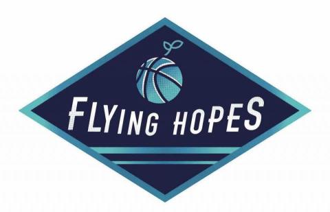 提供鋼琴鍵服務的專家Flying hopes (Kevin教練）